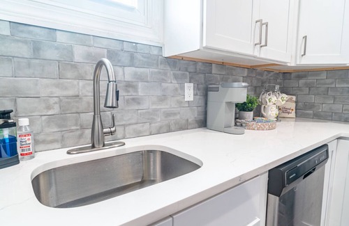Irvington Apartment | Welcoming newly refurbished 2BR unit in Newark