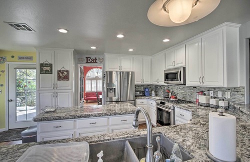 Tehachapi House | Welcoming Tehachapi Home w/Deck & Grill!