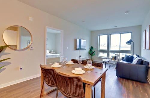Jefferson Manor Apartment | Well-Appointed Stay - Gym, Lounge & Modern Comfort