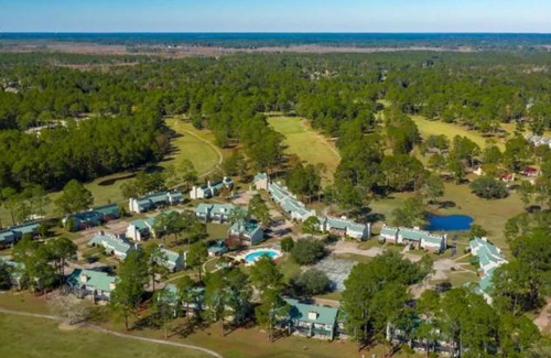 Lake Tansi Apartment | Well Appointed Vacation Resort Suites at Lake Tansi
