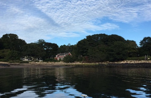 Manchester-by-the-Sea House | Well-equipped family-sized beach front townhouse