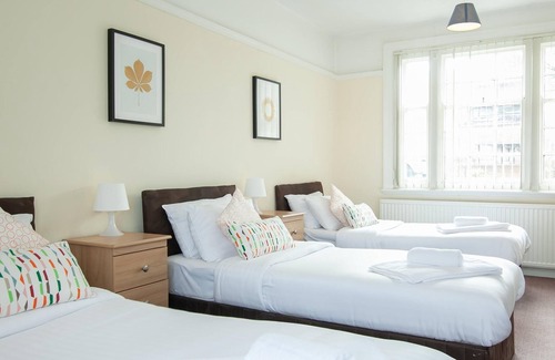 Bootle House | Well equipped large quadruple/family room @Jollys