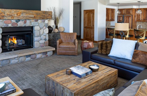 Steamboat Springs Condo | Well-equipped ski-in/out condo with pool, WiFi, hot tub, & gym