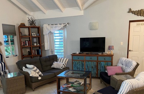Hato Villa | Well furnished, 1 story open floor plan villa with veranda and adjacent to pool.