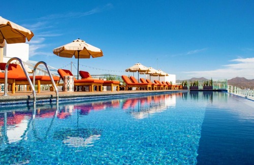 El Medano Ejidal Apartment | Well-Furnished Guest Rooms! Ocean View, Swimming Pool, Pet-friendly, Beachfront!