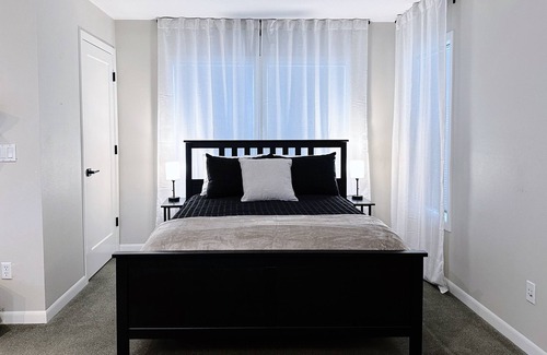 Belmont Apartment | Well-furnished garden-view space. Near Mt Tabor & Hawthorne. Accessible design!