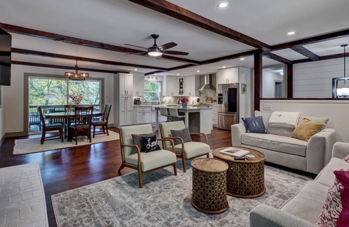 Highlands Hills House | Well Hello Dolly! - Beautifully renovated home