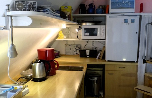 Sehestedt Apartment | well-kept apartment near Eckernförde, well equipped, quiet location, 3 bedrooms. W Lan