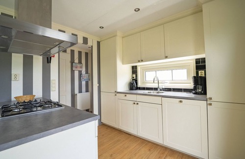 Dordtse Biesbosch Ski Chalet | Well-kept chalet not far from the Biesbosch