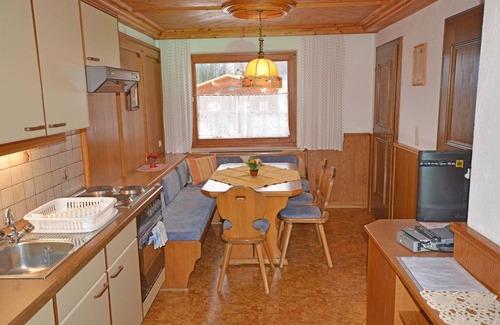 Arzl im Piztal Apartment | Well-kept holiday flat with sauna