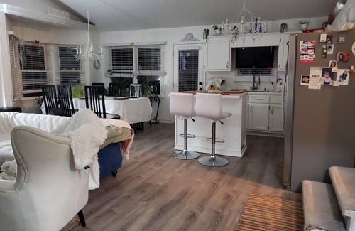 White Apartment | Well remodeled Diamond apartment with European touches