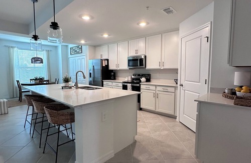 Venice Condo | Wellen Park 2-bedroom condo Golf course pool pickleball tennis Venice North port