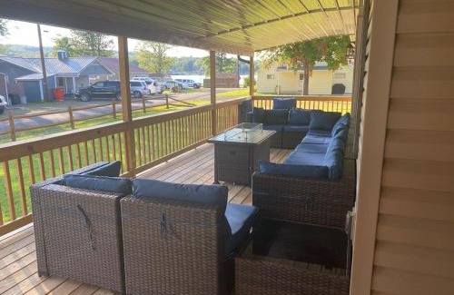 Bradford House | Weller Island Retreat