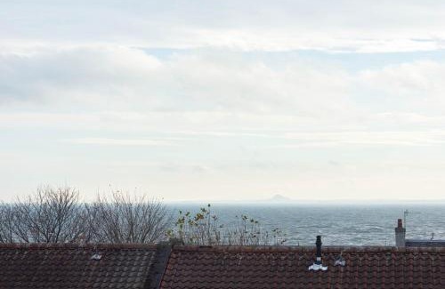 Levenmouth Apartment | Wellesley Apartment