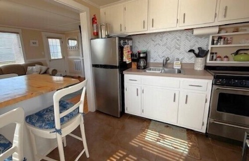 Wellfleet Condo | Wellfleet Harbor Facing Adorable Cottage (2308)