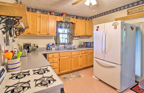 Wellington Cabin | Wellington Cabin Escape w/ Wraparound Deck!