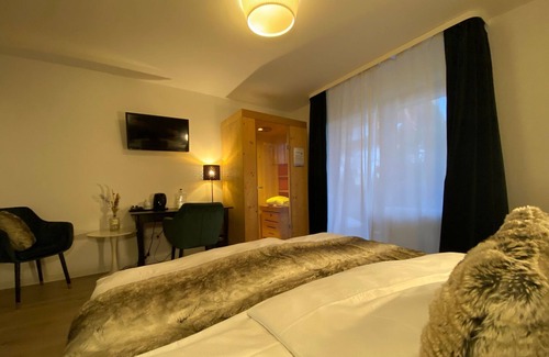 Diessen am Ammersee Hotel | Wellness deluxe double room with balcony - Hotel zum See *** garni