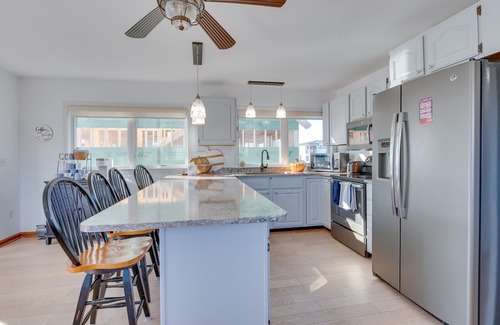 Wells Beach Cottage | Wells Beach House w/Ocean-view Deck