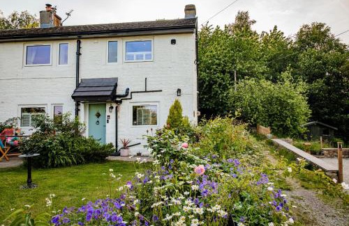 Holmfirth House | Wells Cottage