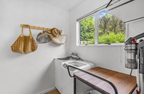 Greytown House | West and Relaxation – Greytown Holiday Home