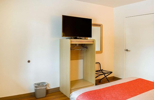 West Ashley Hotel | West Ashley Inn