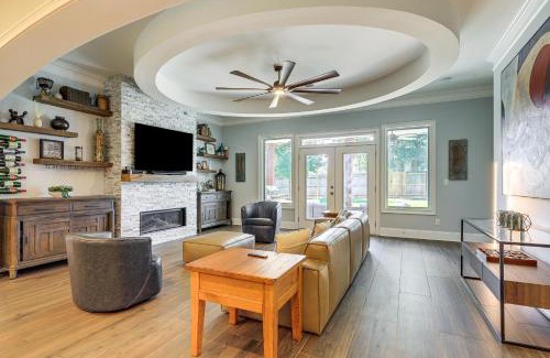 Atlanta House | West ATL Home with Great Outdoor Space 4 Mi to Dtwn