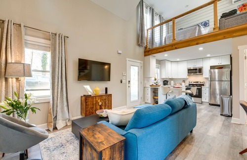 Atlanta Apartment | West Atlanta Craftsman Studio with Front Yard!