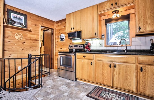 St Germain Cabin | West Bay Getaway welcomes you to the Northwoods.