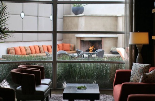 Los Angeles Hotel | West Coast King Room at Hotel Angeleno w/Complimentary Wine Hour Near Westwood