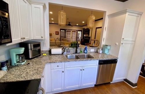 Greenville Downtown Cottage | West End Townhouse steps from Main St & Falls Park, Shopping, Dining, Stadium