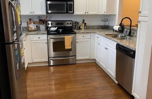 Greenville Downtown Villa | West End Townhouse steps from Main St & Falls Park
