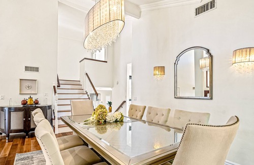 Canoga Park House | West Hills modern luxury home with private pool and hot tub, central AC, and W/D