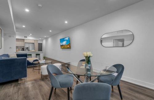 Beverly Grove Apartment | West Hollywood 3 Bedroom 3 Bath