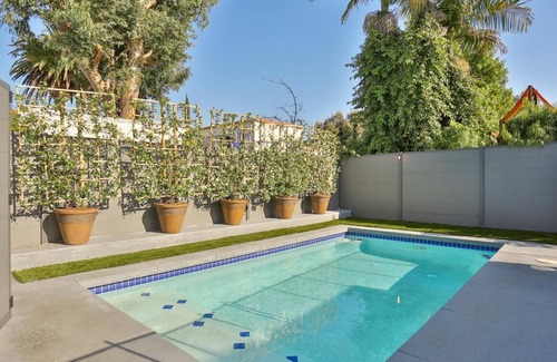 Mid-Wilshire House | West hollywood 5bed/W pool & Guest house