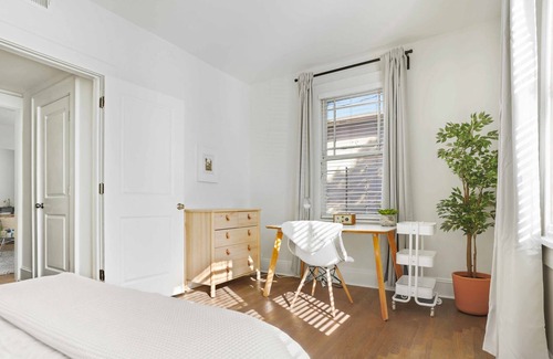 Virginia Highland Apartment | West Home 1 Bed Walkable to Distance to Beltline