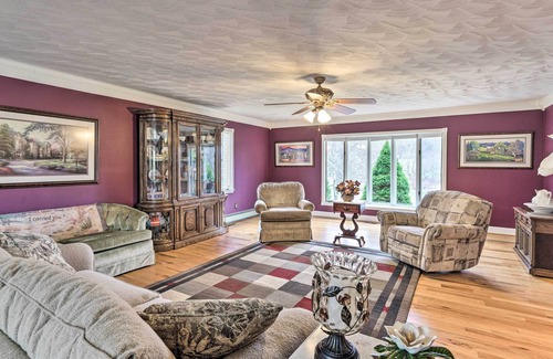 West Jefferson Other | West Jefferson Rental: Deck w/ Mountain Views