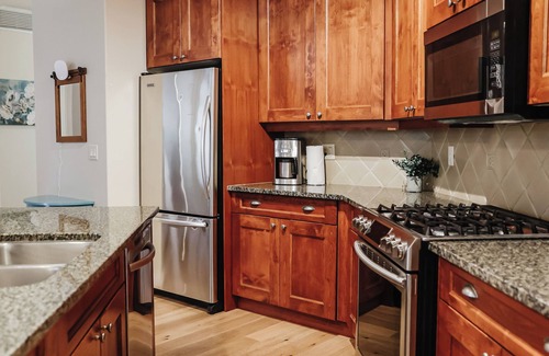 Westbank House | West K - Chateau Serenity