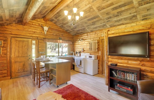 Rexford Cabin | West Kootenai Cabin in Amish Country!