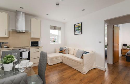 North Kensington Apartment | West London Stunning 2Bed Flat Near Ladbroke Grove