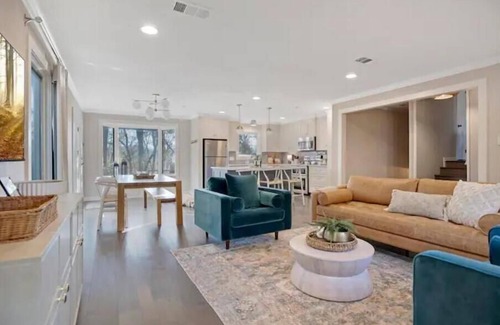 River Mountain House | West LR Mid-Century Modern - Evergreen Housenn