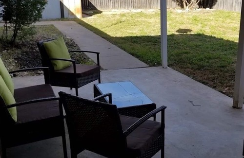 Midland House | West Midland/Beal Park - 3 bed, 2 bath, 2 car garage home