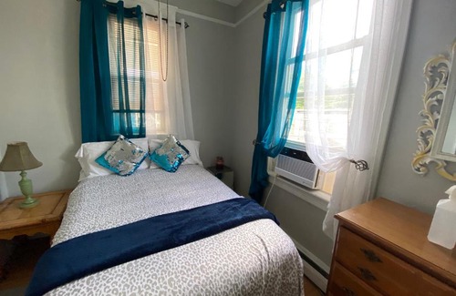 West New York Apartment | West New York Retreat - 2BR NYC Access