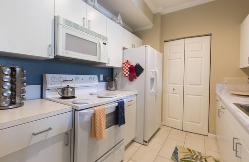 Grandview Heights Condo | West Palm Beach stunning 2 bedroom apartment steps away from everything you need