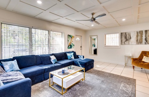 Old Northwood House | West Palm Beach Home w/ Pool, 3 Mi to Beaches!