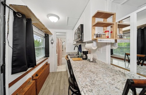 Palm Beach - West Palm Beach House | West Palm Beach Paradise Getaway minutes to beach and downtown