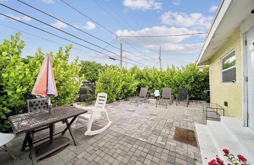 Palm Beach - West Palm Beach House | West Palm Beach Paradise Getaway minutes to beach and downtown