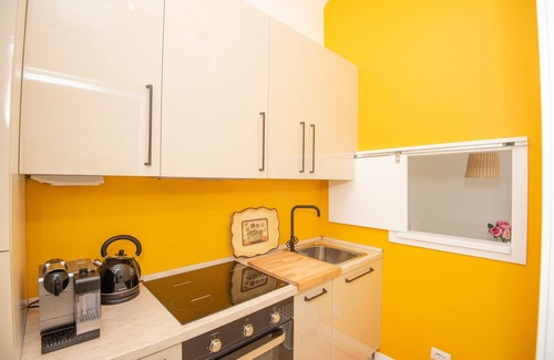 Como Apartment | West Park Suite With Parking