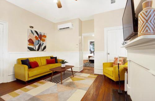Savannah Victorian District House | West Park Suites Unit C