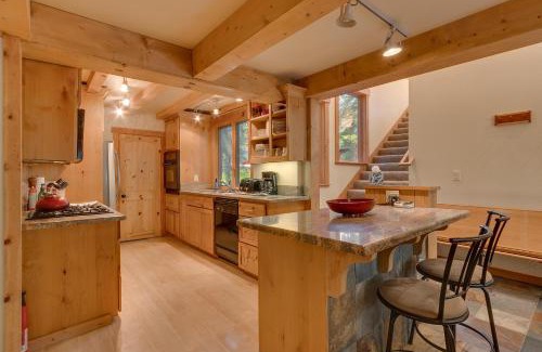 Pineland House | West Pine Cabin on the West Shore by Tahoe Getaways - 2 BR w 2 Bonus Rooms, Hot Tub, Pool Table & Pet Friendly