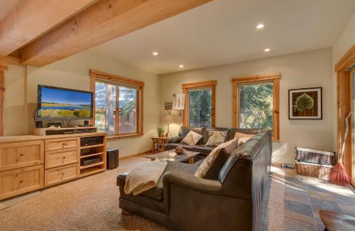 Pineland House | West Pine Cabin on the West Shore by Tahoe Getaways - 2 BR w 2 Bonus Rooms, Hot Tub, Pool Table & Pet Friendly